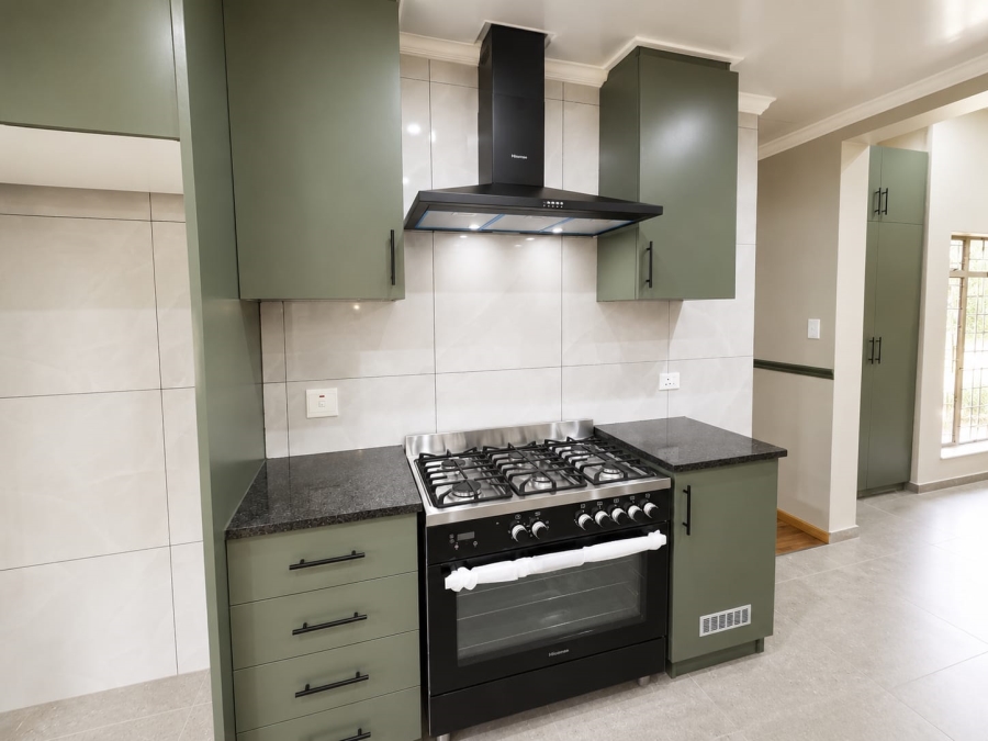 To Let 4 Bedroom Property for Rent in Fichardt Park Free State